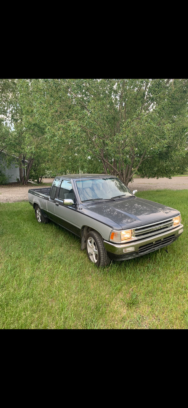 Toyota Pick up in Cars & Trucks in Calgary