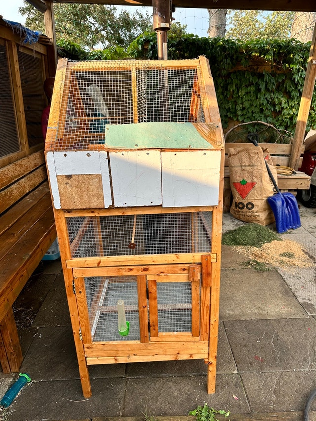 Rustic wooden bird cage large in great condition Accessories