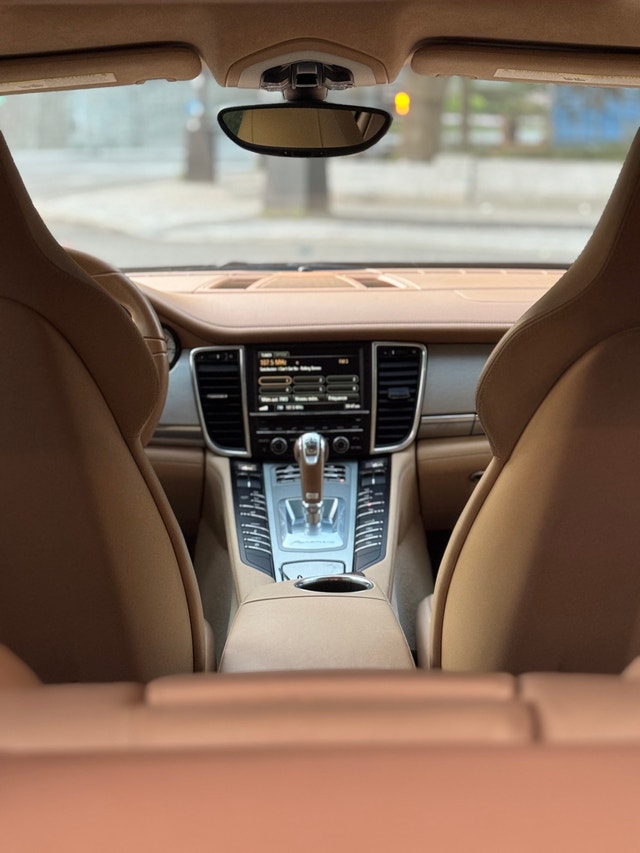 Porsche Panamera Turbo — photo 3
