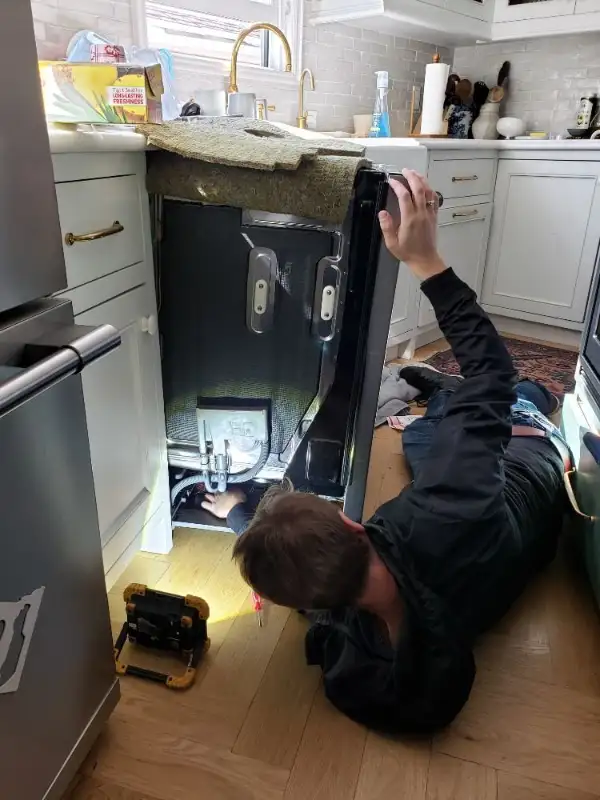 Viktor - YOUR APPLIANCE REPAIR TECH.  ( 647-793-3515 ) in Appliance Repair & Installation in Mississauga / Peel Region - Image 11