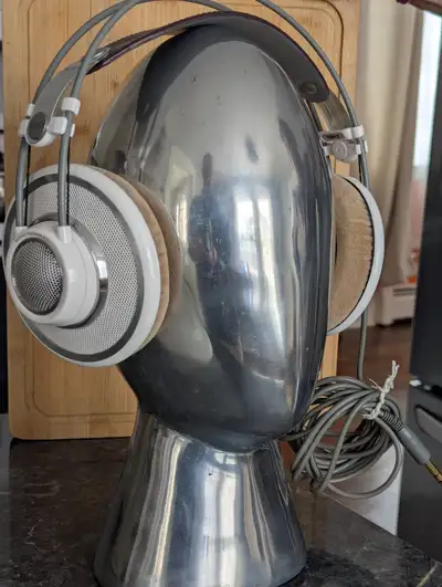 AKG K701 Excellent., View more