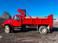International Single Axle dump truck