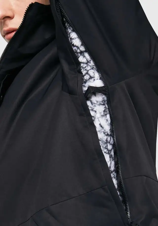 Brand New Oakley Range RC Ski Jacket in Men's in Calgary - Image 6