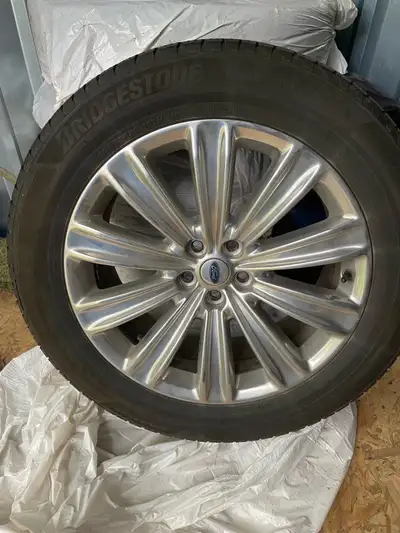 I'm selling a set of 4 Bridgestone 255/55R20 tires mounted on Ford rims, complete with TPMS (Tire Pr...