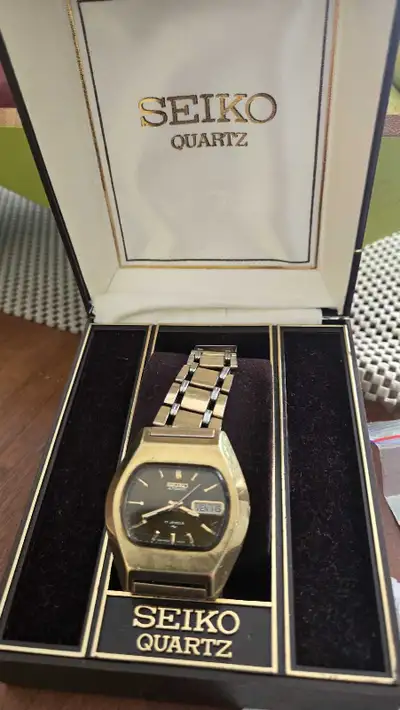 Seiko Quartz, View more