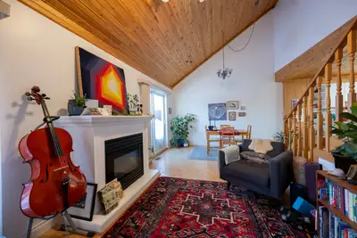 This large 2-bedroom 1.5 -bathroom condo is located in the quiet residential area of Valleyview. Thi...