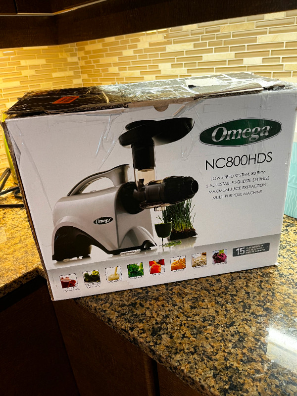 Omega Juicer NC800HDS Juice Extractor in Processors, Blenders & Juicers in City of Toronto
