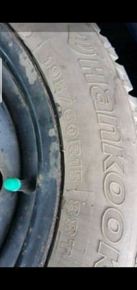 One winter tire 195 60 R15 