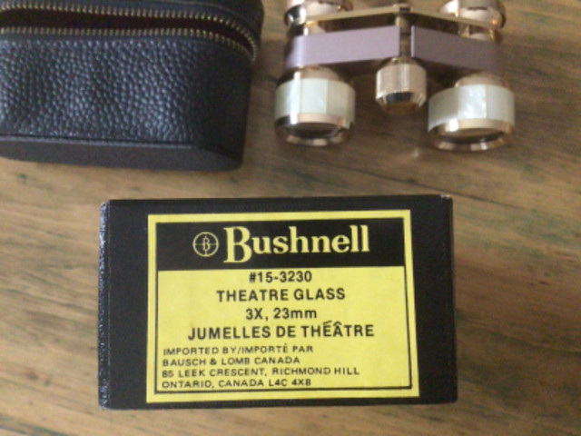 Bushnnell Theatre Binoculars in Arts & Collectibles in Oshawa / Durham Region - Image 2