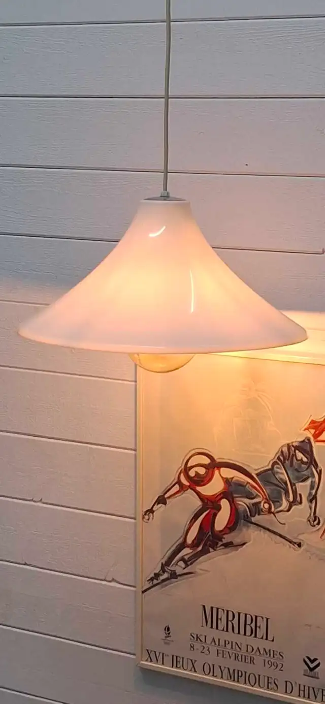 Mid-century scandinavian style pendant light (fixture, pe in Indoor Lighting & Fans in Ottawa - Image 5