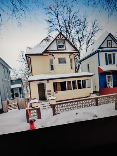 This is a Duplex house , landlord lives on the main floor , the 3 bedroom unit are in a second level...