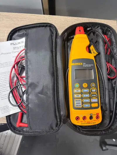 Fluke 773 Milliamp Process Clamp Meter, View more