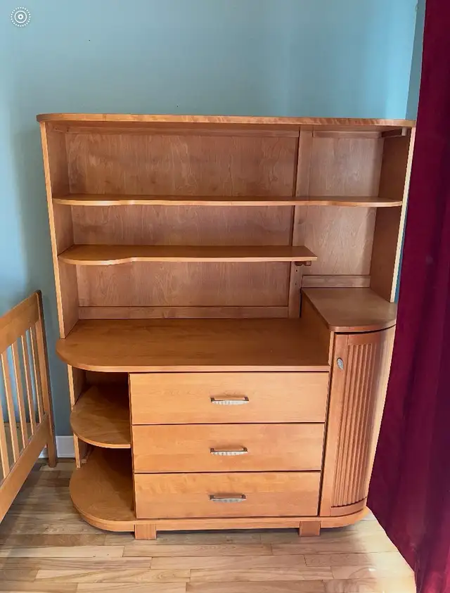 set de chambre en bois fait au Canada in Multi-item in Laval / North Shore - Image 3