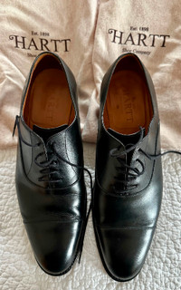 Hartt Shoes Size 10