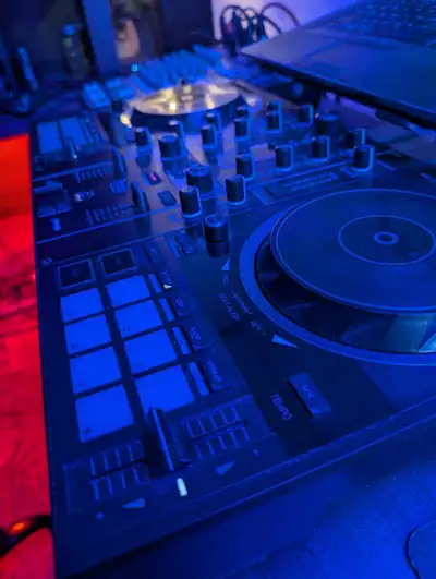 Hercules DJControl Impulse 500, View more