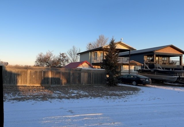4 bedroom, 2 bathroom - 4 season cabin at Aquadeo Golf Resort in Houses for Sale in Saskatoon - Image 4