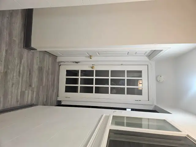 Chambre métro saint michel 690 par mois tout inclut pour homme