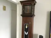 Horloge grand-père antique