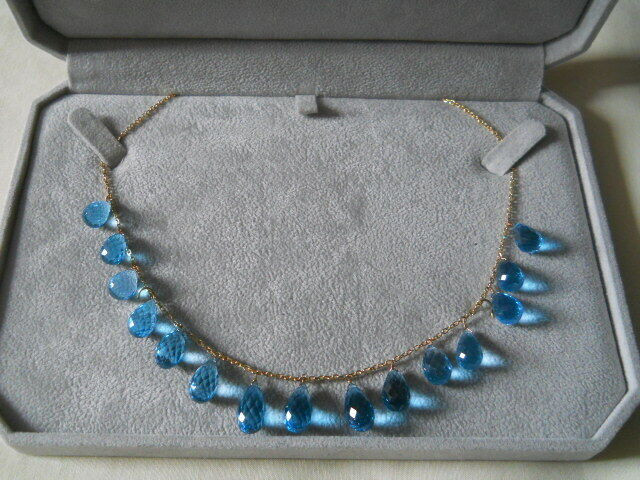 10K YELLOW GOLD BLUE TOPAZ NECKLACE in Jewellery & Watches in Ottawa