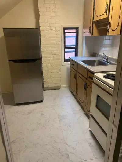 5 minute walk to the Easton centre. Newly renovated apartment in the heart of Toronto. Everything yo...