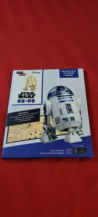 2017 STAR WARS, R2-D2 COLLECTIBLE 3D WOOD MODEL, MINT!!!