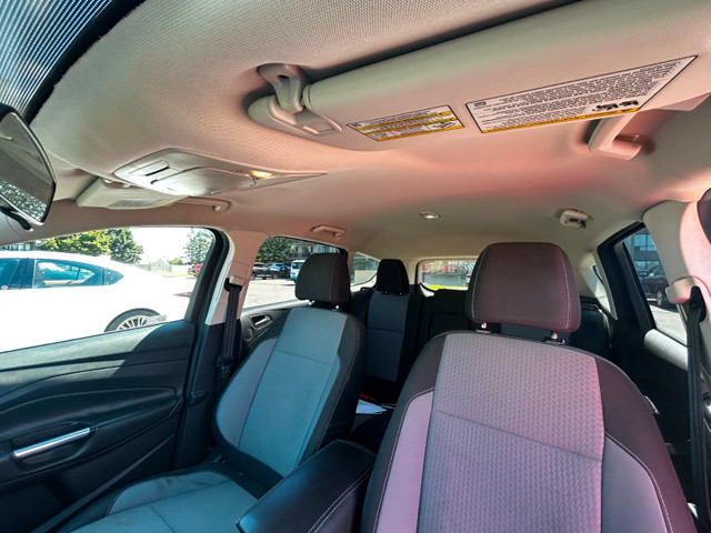 2017 FORD ESCAPE (plus 2 sets of tires)- SELLING AS IS* in Cars & Trucks in London - Image 4