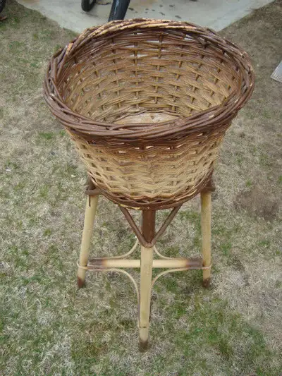 VINTAGE WICKER FERN STAND CIRCA 1950, View more