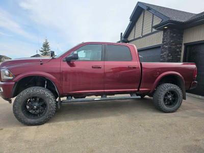 2017 Dodge 3500 Laramie 
