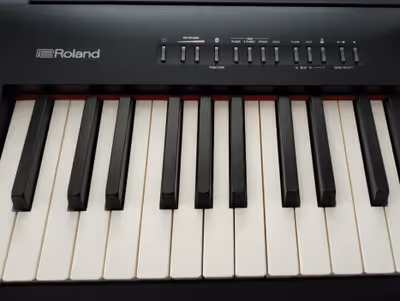 Beautiful piano Roland FP-30. Paid $1,500 in 2022 for the piano alone (see attached receipt). Then w...