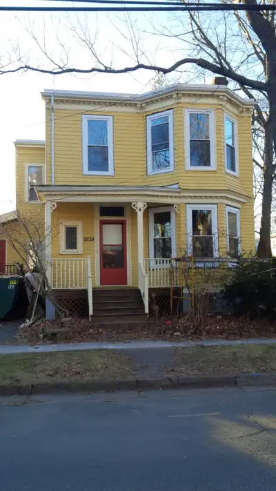 Spacious and Cosy Victorian Home (available May 2026 and Video Showing upon request) Newly renovated...