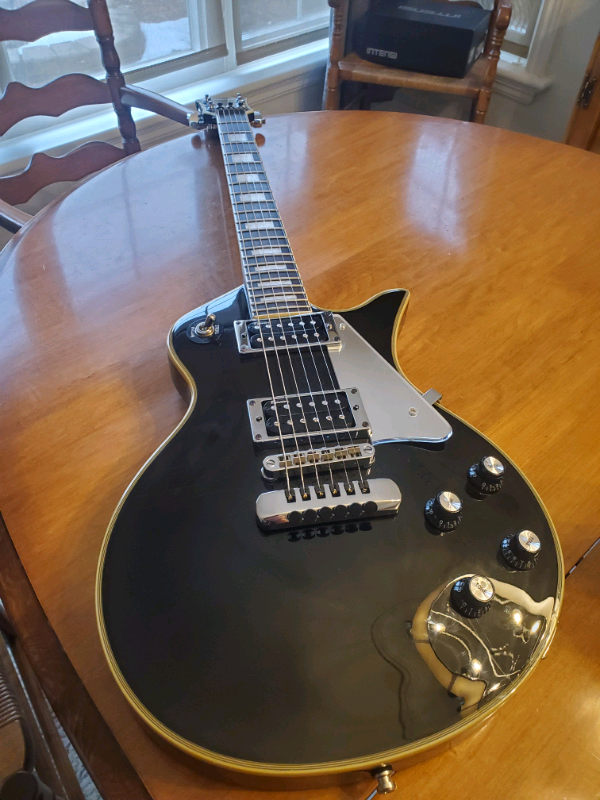 Rare - Washburn Paul Stanley PS7200 Preacher in Guitars in City of Montréal - Image 5