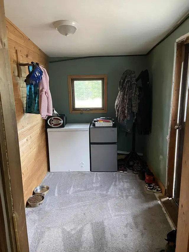 41/2 acres  with older trailer in Cranbrook BC. $440.000 in Houses for Sale in Cranbrook - Image 3
