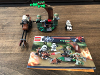Lego Star Wars set: 9489 Endonr rebel trooper and Imperial troop