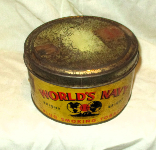 Vtg  "EMPTY"WORLD'S NAVY. PLUG SMOKING TOBACCO Tin in Arts & Collectibles in Belleville - Image 2