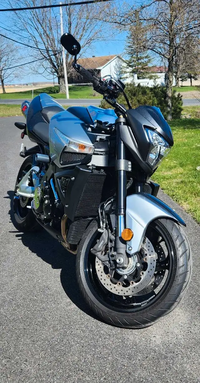 Suzuki B-King ABS 2009  in Sport Touring in Longueuil / South Shore - Image 2