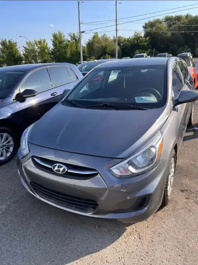 Hyundai Accent GL 2016 — Manuelle — Très économique Je mets en vente ma Hyundai Accent GL 2016, un v...