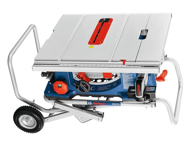 Bosch table saw with wheels  in Power Tools in Mississauga / Peel Region - Image 3