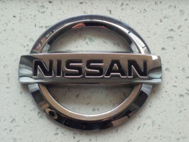 Nissan OEM Emblem (used) in Auto Body Parts in Barrie