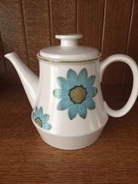S Vtg Up-Sa Daisy China by Noritake 5 Cup Teapot & Lid