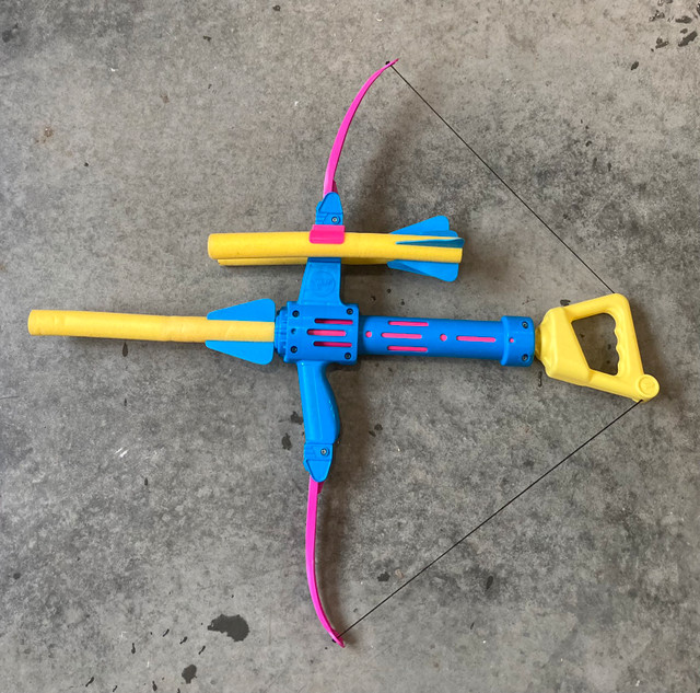 For Sale: Genuine NERF Bow & Arrow (Genuine - 1990’s) in Toys & Games in Corner Brook - Image 2