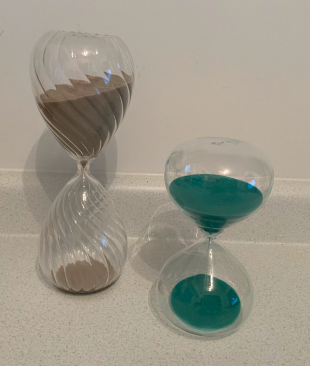 2 HOURGLASS Sand Timer - SANDGLASS in Arts & Collectibles in Belleville