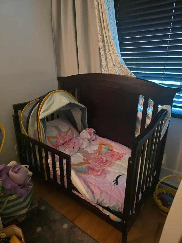Lit enfant et matelas 200$ in Other in Longueuil / South Shore - Image 4