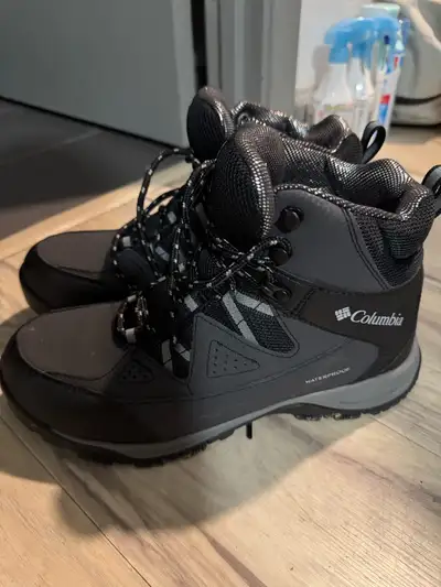 Columbia winter hiking boots, View more