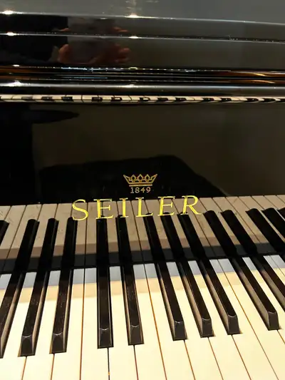 Seiler Baby Grand Piano, View more