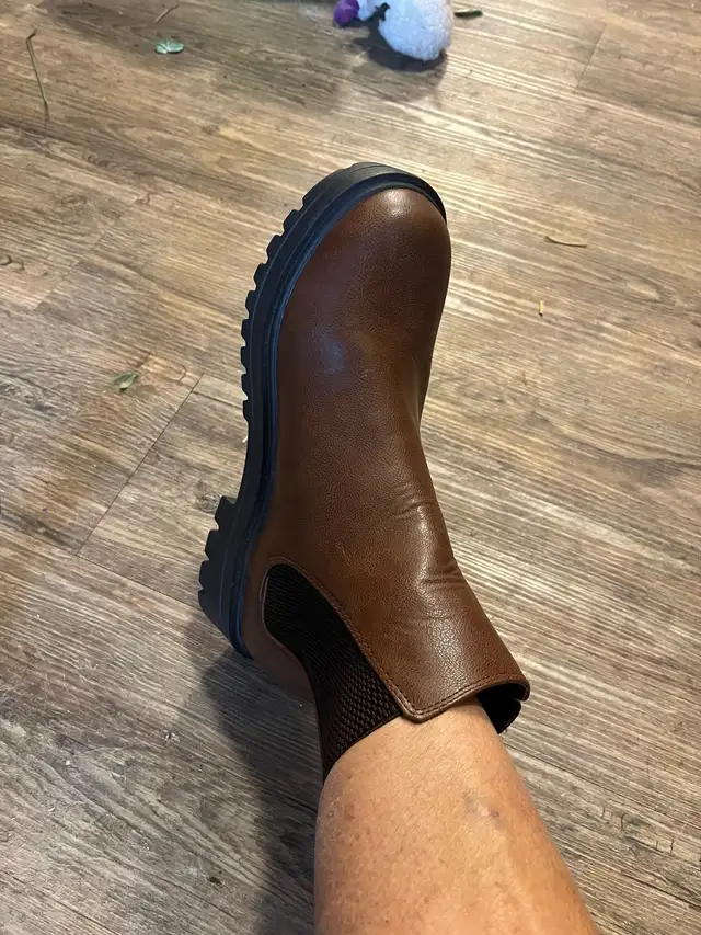 New women’s size 11 brown ankle boots in Women's - Shoes in Calgary - Image 5