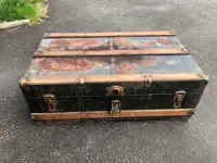 Antique Wooden Suitcase: Pickup in Centrepointe / Algonquin Area