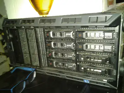 dell t320 LOADED dual CPU 2 x 750w 6 x hd  sas 600g 200+ servers, View more