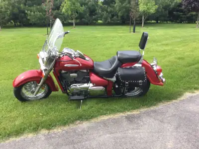 2002 Suzuki Intruder 800 cc red in colour, clean bike, $2500.00. Leather side bags, mens large size...