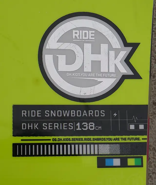 RIDE Snowboard and Firefly Boots - NW Hawkwood in Snowboard in Calgary - Image 5