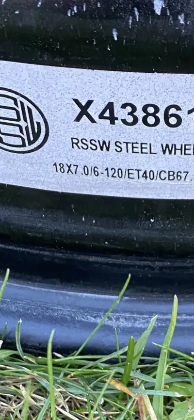 Used Steel rims mint condition 18x7 , 6-120mm , we’re off a 2021 traverse, $155 each at Canadian Tir...